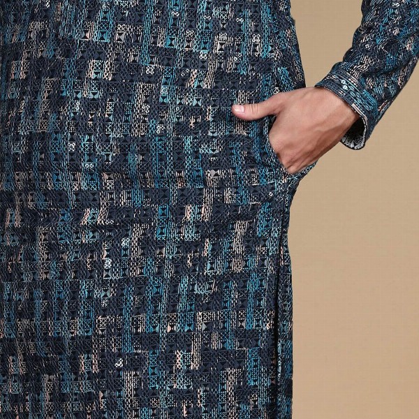 Sanwara Men Geometric Embroidered Straight Kurta