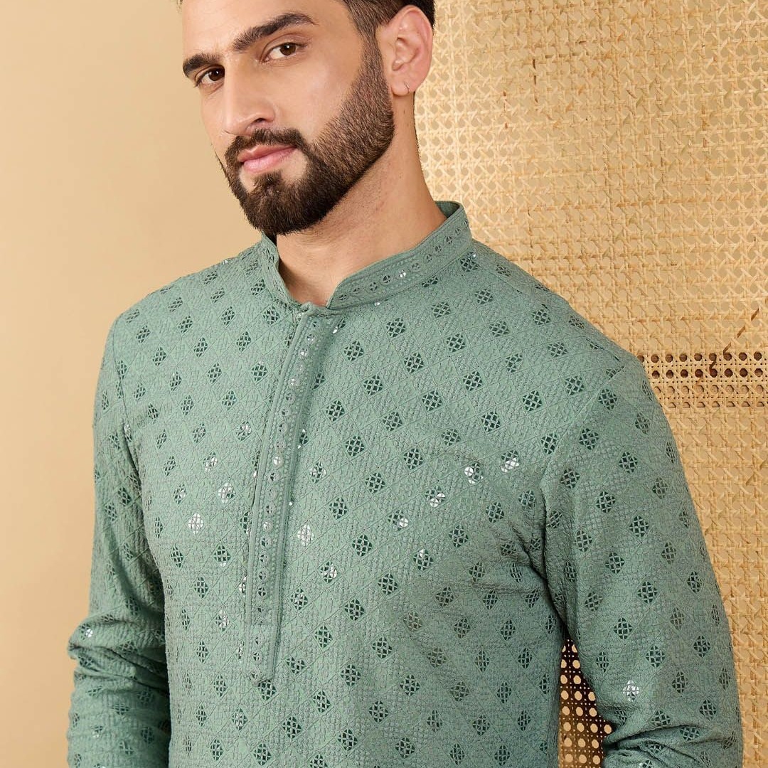 House of Pataudi Men Embellished Straight Kurta