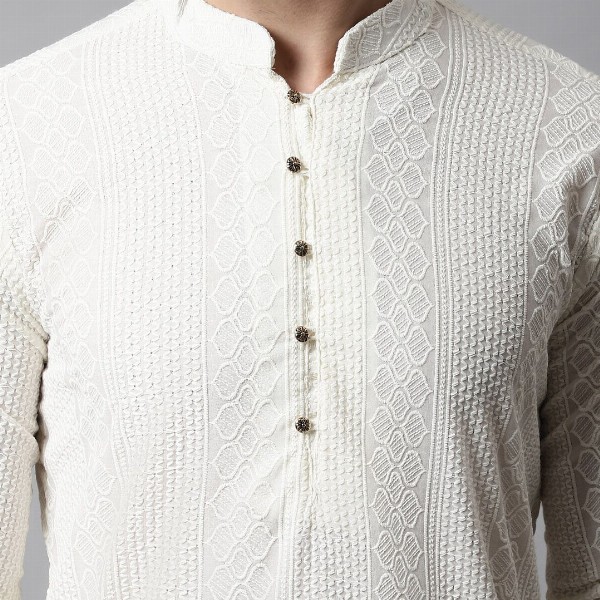 Jompers Men Cream-Coloured Ethnic Motifs Embroidered Cotton Kurta