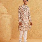 SOJANYA Men Cream-Coloured Geometric Printed Kurta