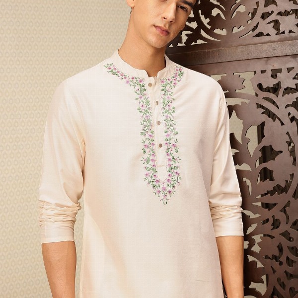 House of Pataudi Floral Embroidered Rozana Kurta