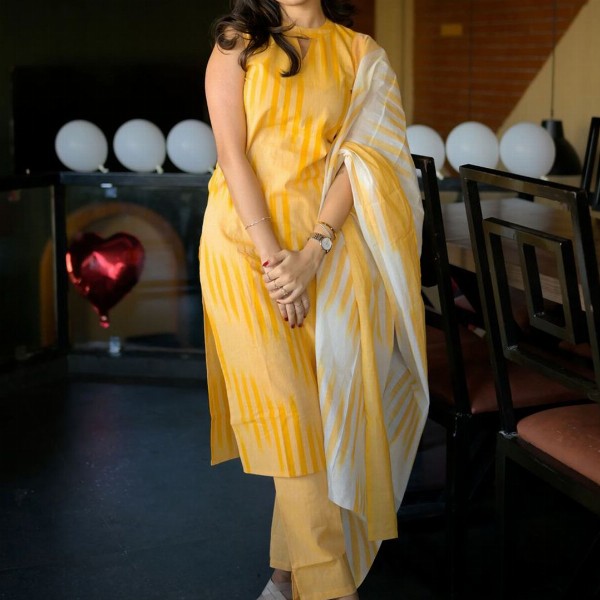 GoSriKi Striped Key Hole Neck Kurta With Trousers & Dupatta