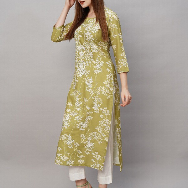 GoSriKi Floral Embroidered Thread Work Regular Kurta