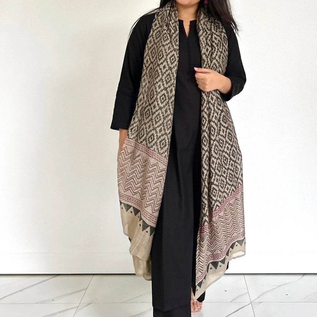 GoSriKi Notched Round Neck Straight Kurta with Palazzos & Dupatta