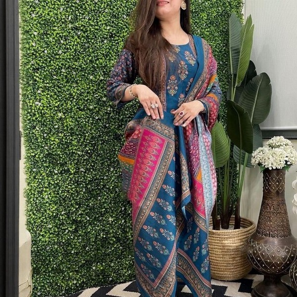 KALINI Women Multi Rayon Blend Printed Straight Kurta Set With Dupatta