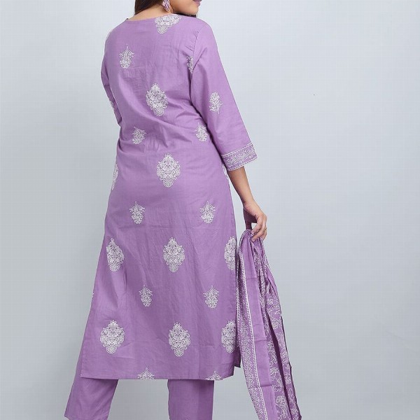 PARTHVI Floral Printed V-Neck Pure Cotton Kurta With Trousers And Dupatta