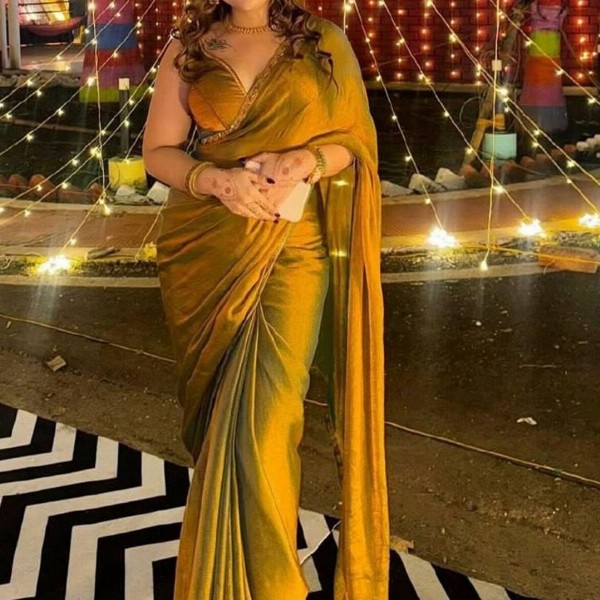 BAESD Beads and Stones Banarasi Saree