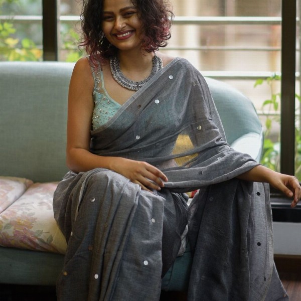 Suta Grey Embellished Sequinned Pure Cotton Saree