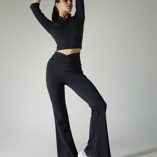 Cava Obsidian Black Silhouette Zip Top