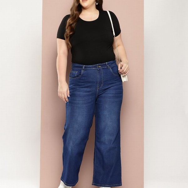 Sztori Women Relaxed Fit Light Fade Stretchable Jeans