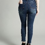 Roadster Women Navy Blue Skinny Fit Mid-Rise Clean Look Stretchable Cropped Jeans