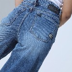 Hubberholme Women 90's baggy High-Rise Light Fade Jeans