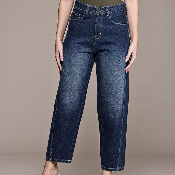 French Connection Women Pure Cotton Mom Fit High-Rise Light Fade Jeans