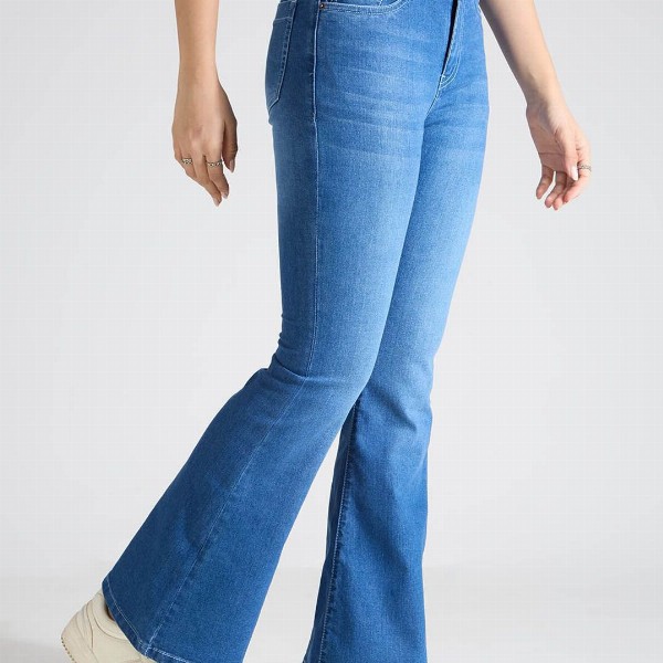 TARAMA Women Flared High Rise Clean Look Light Fade Stretchable Jeans