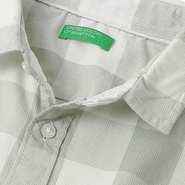 United Colors of Benetton Boys Spread Collar Checked Cotton Casual Shirt