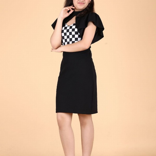 DEKLOOK Girls Checked Printed Flared Sleeves Sheath Dress