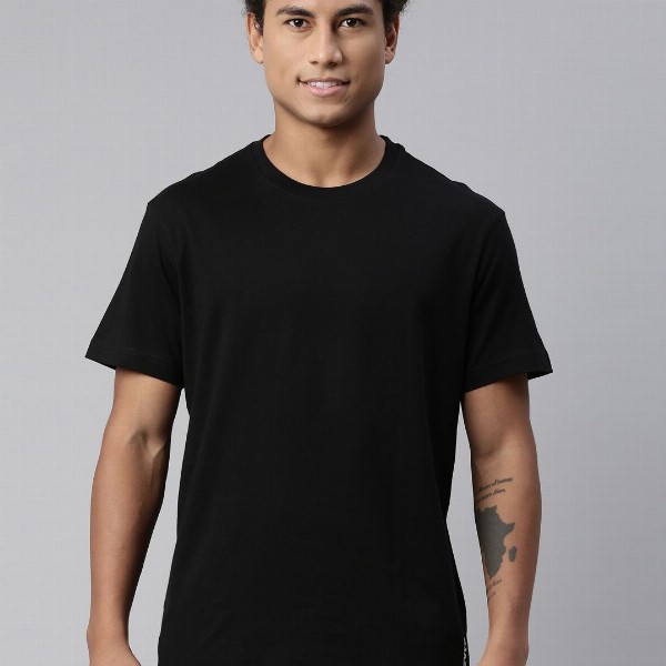 Levis Men Soft Pure Cotton Round Neck Half Sleeve Tshirt