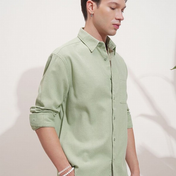 HIGHLANDER Men Textured Spread Collar Cotton Casual Shirt