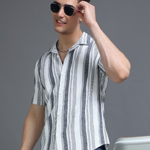 HERE&NOW White Slim Fit Vertical Striped Cuban Collar Cotton Casual Shirt