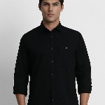 Louis Philippe Jeans Men Black Slim Fit Solid Casual Shirt