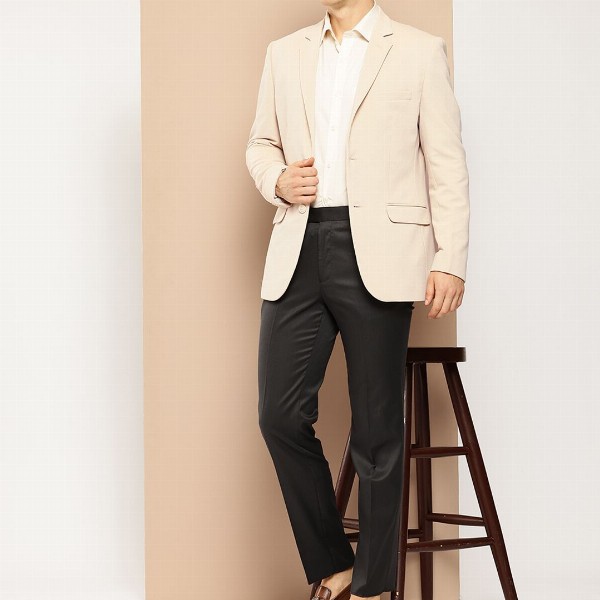 INVICTUS Textured Single-Breasted Slim Fit Smart Casual Blazer