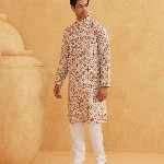 SOJANYA Men Cream-Coloured Geometric Printed Kurta