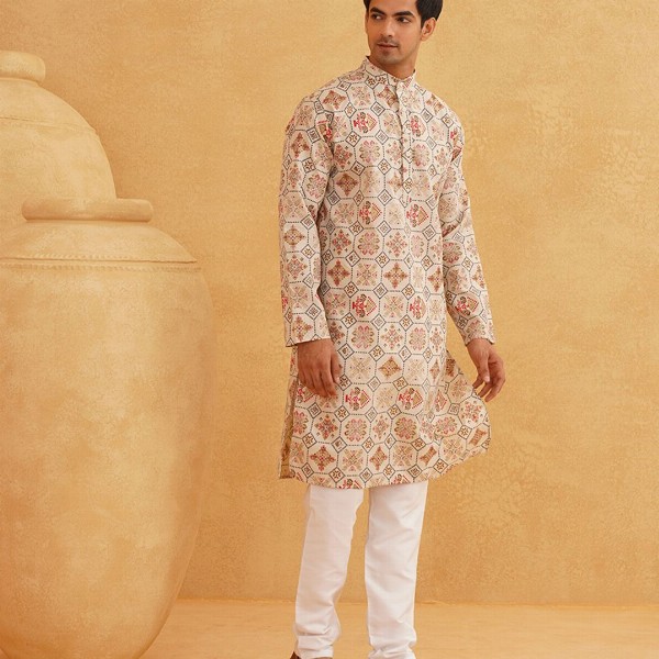 SOJANYA Men Cream-Coloured Geometric Printed Kurta