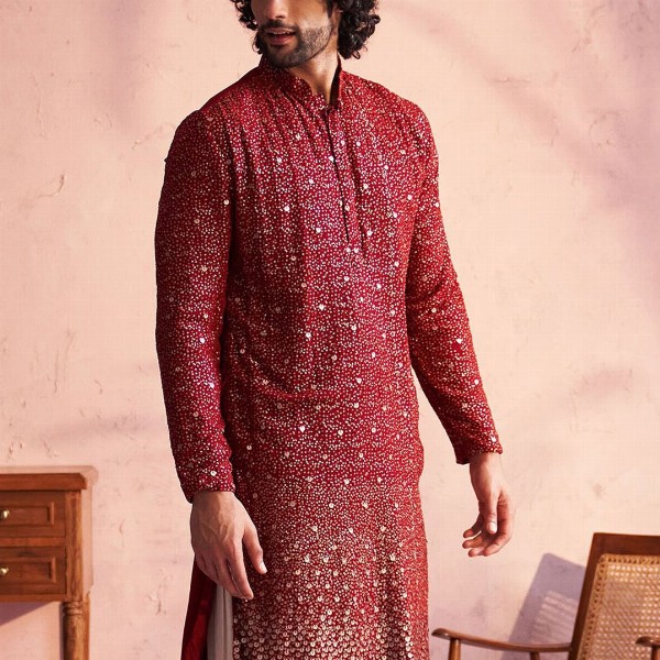 VASTRAMAY Sequinned Embellished Straight Kurta