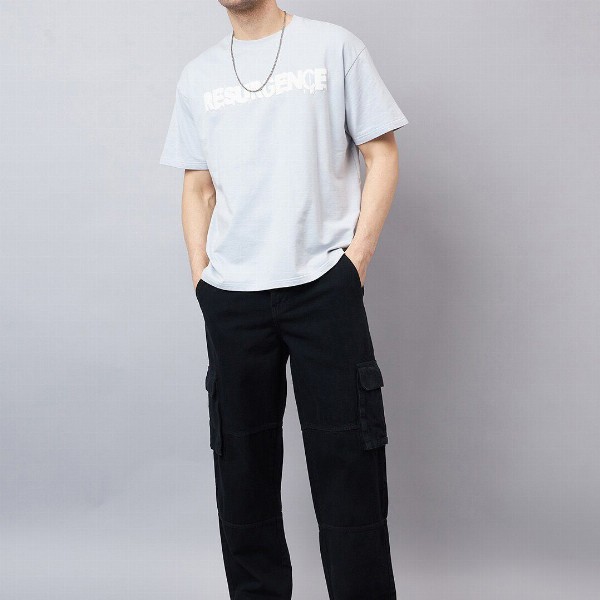 Style Quotient Men Relaxed Fit Mid Rise Clean Look Cotton Cargo Denim Jeans