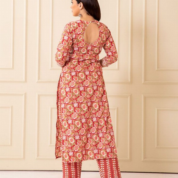 NUD Women Floral Printed Daily Cotton Straight Kurta