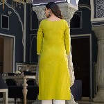 Varanga Women Floral Thread Embroidered Yoke Design Straight Kurta