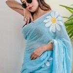 VILLAGIUS Floral Printed Pure Cotton Saree