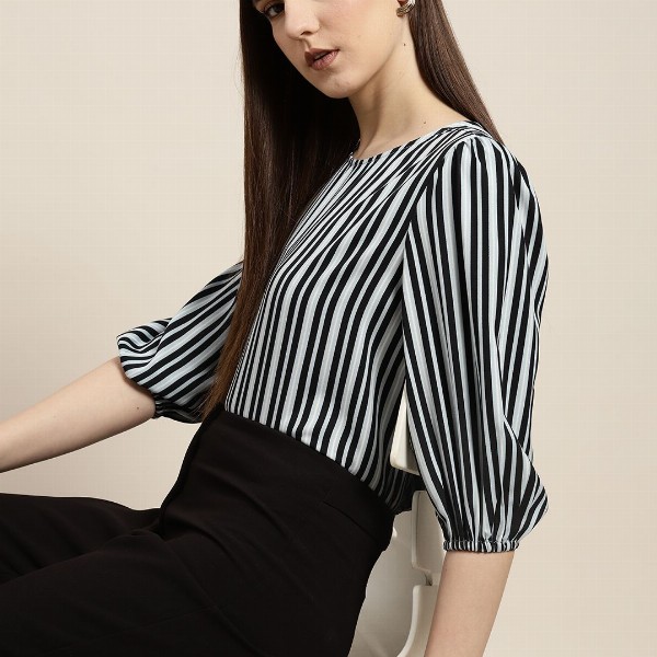 her by invictus Striped Puff Sleeves Top