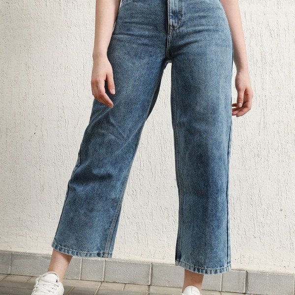 Hubberholme Women Baggy Fit High-Rise Heavy Fade Jeans