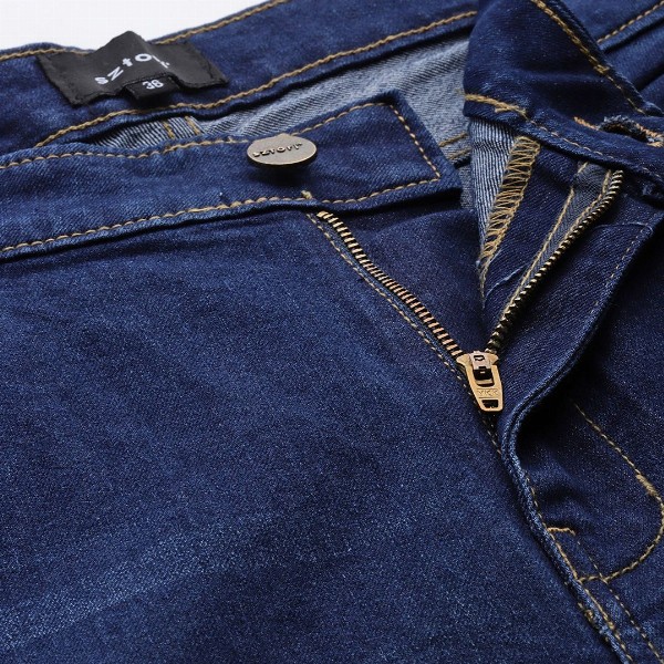 Sztori Women Relaxed Fit Light Fade Stretchable Jeans