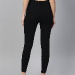 SASSAFRAS Women Black Slim Fit Mid-Rise Clean Look Stretchable Cropped Jeans