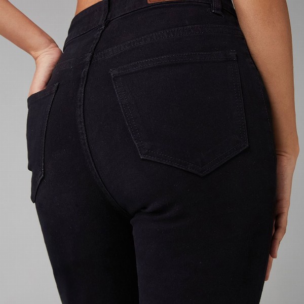 DOLCE CRUDO Women Straight Fit High-Rise Stretchable Jeans