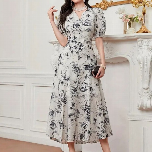 Bollyclues Women Floral Printed A-Line Midi Dress