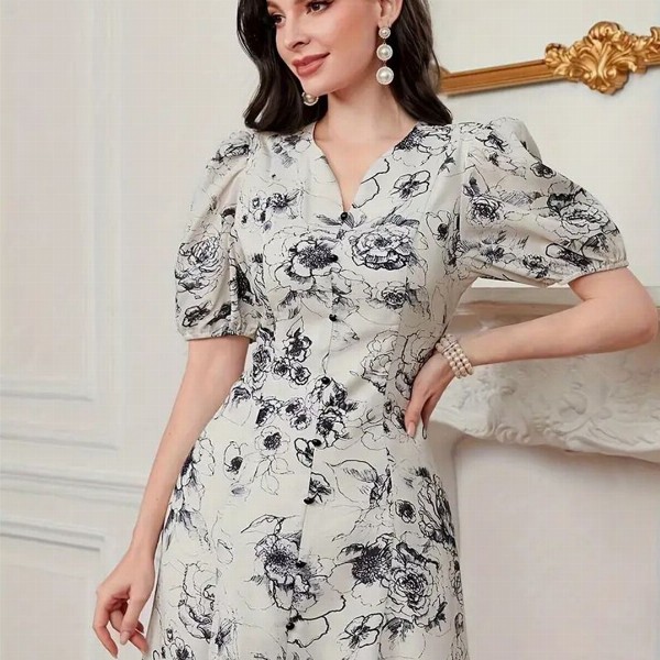 Bollyclues Women Floral Printed A-Line Midi Dress