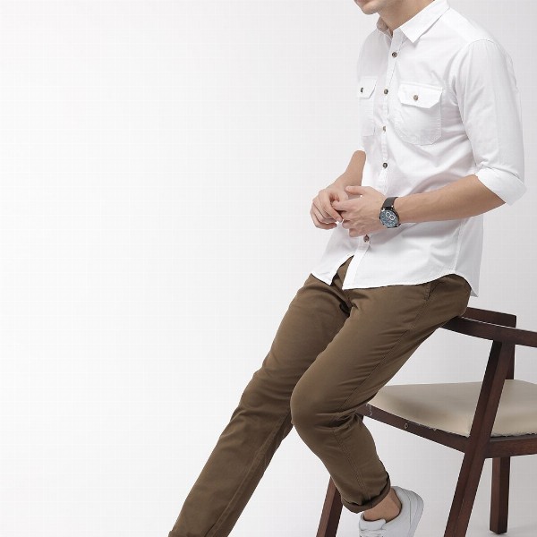 HIGHLANDER Men White Slim Fit Solid Casual Shirt