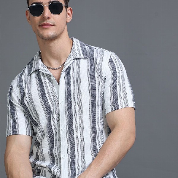 HERE&NOW White Slim Fit Vertical Striped Cuban Collar Cotton Casual Shirt