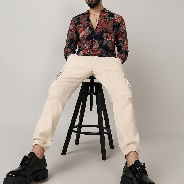 Campus Sutra Black Classic Floral Printed Spread Collar Casual Shirt