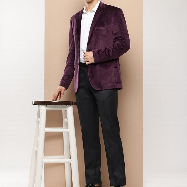 INVICTUS Velvet Finish Slim Fit Blazer