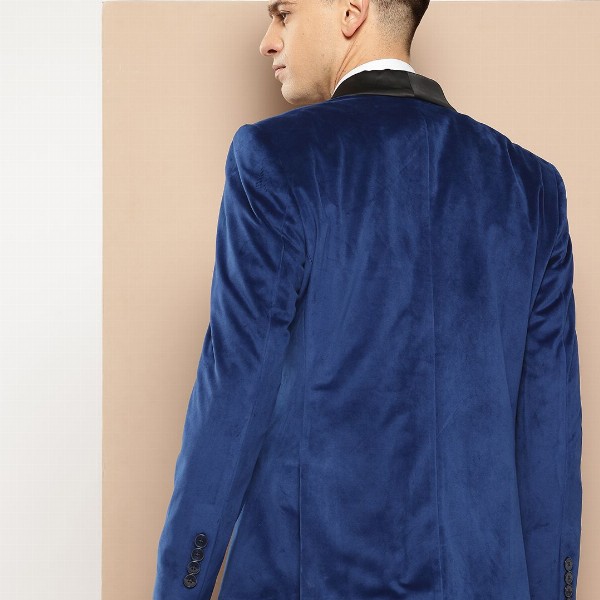 INVICTUS Slim Fit Velvet Single-Breasted Blazers